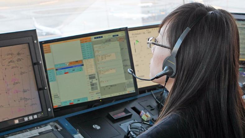 飞来飞去的商务人,这篇帮你多了解些空管的真实生活